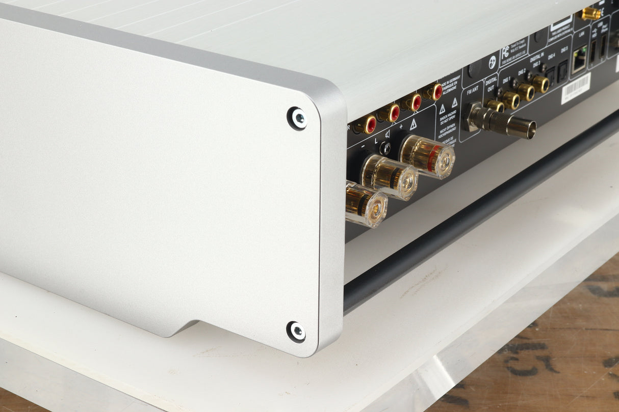 T+A E Series Music Receiver - Silver