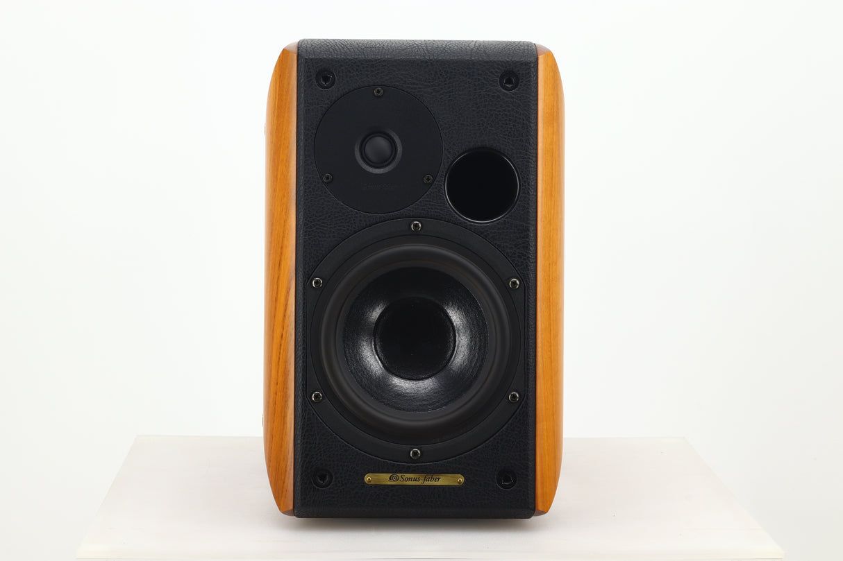 Sonus Faber Concerto Standmount Speakers - Walnut