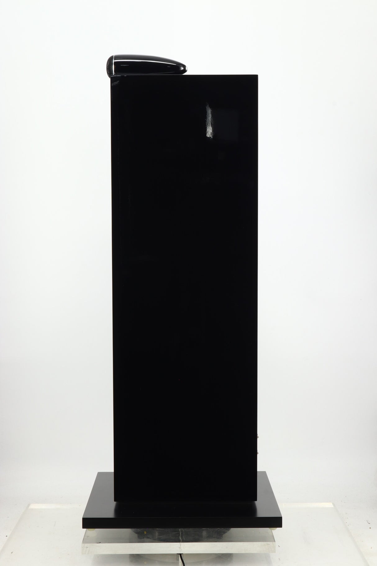 B&W 702 S2 Floorstanding Speakers - Gloss Black