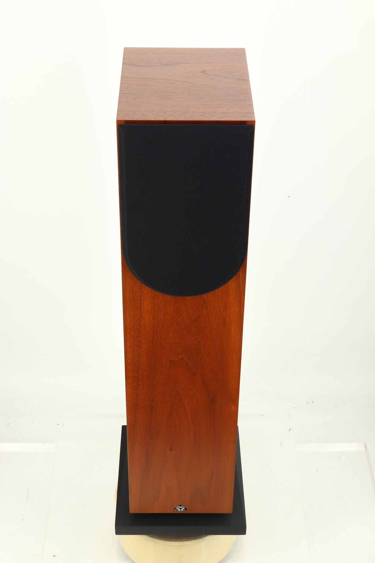 Kudos X3 Floorstanding Speakers - Rosenut