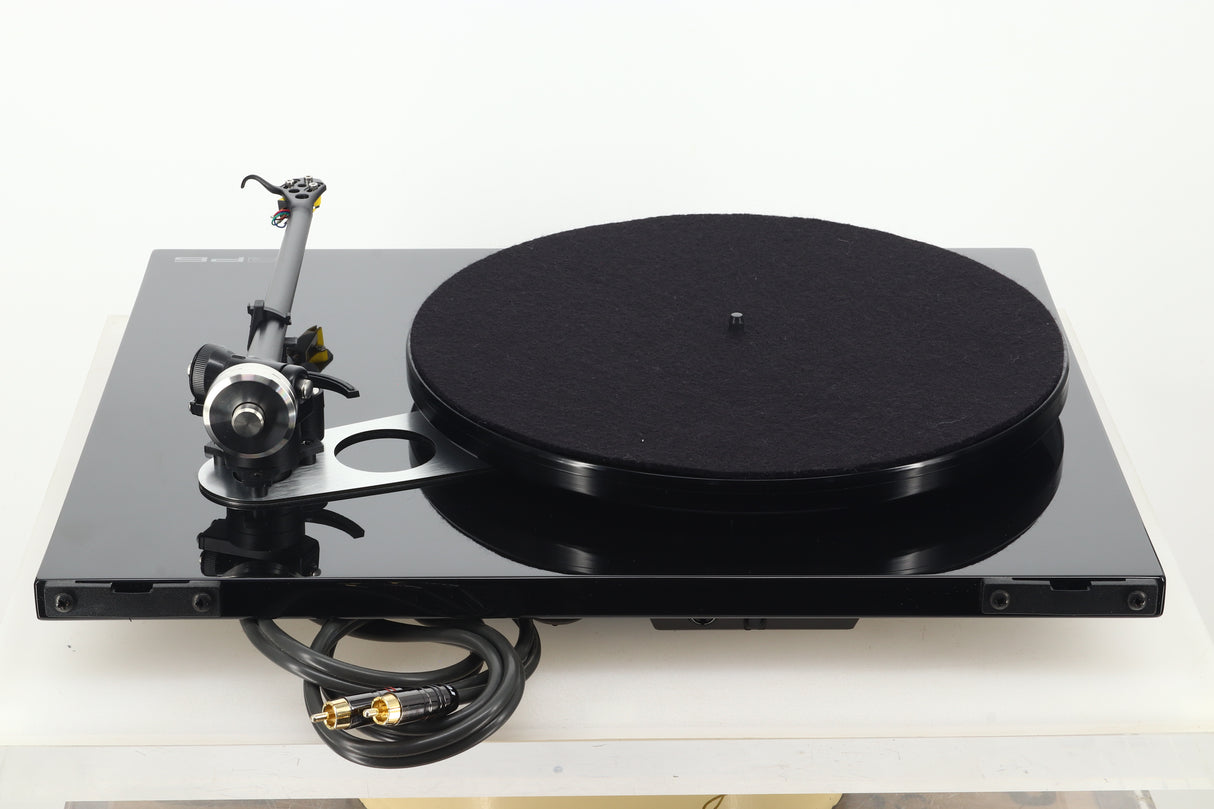 Rega RP6 Turntable - Black / Exact Cartridge