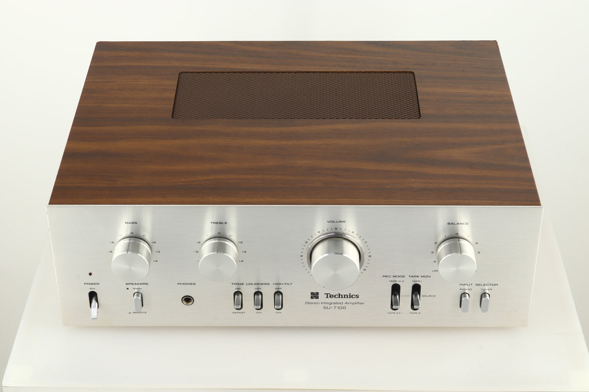 Technics SU-7100 Integrated Amplifier - Silver