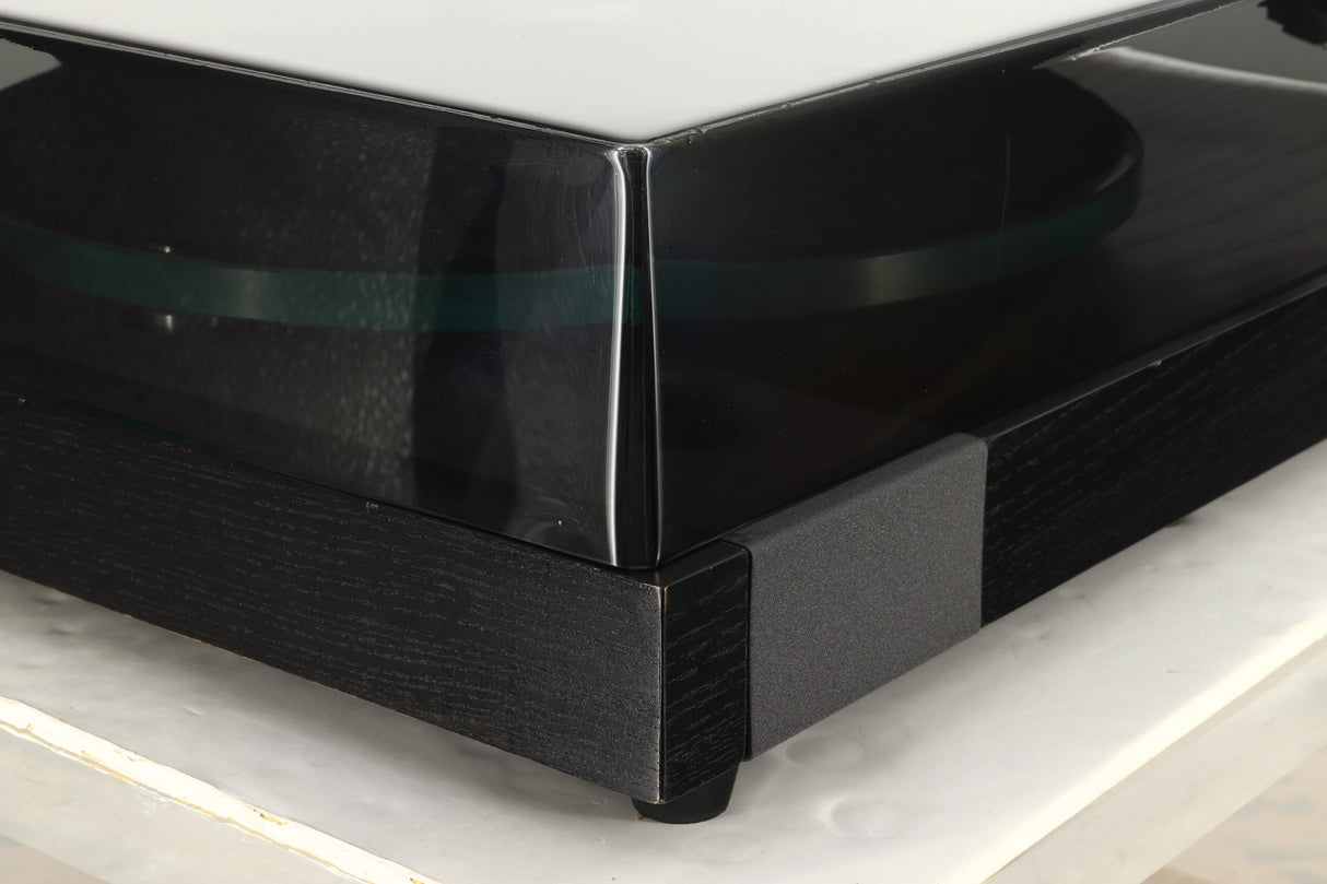 Manticore Mantra Turntable / Linn K9 Cartridge - Black