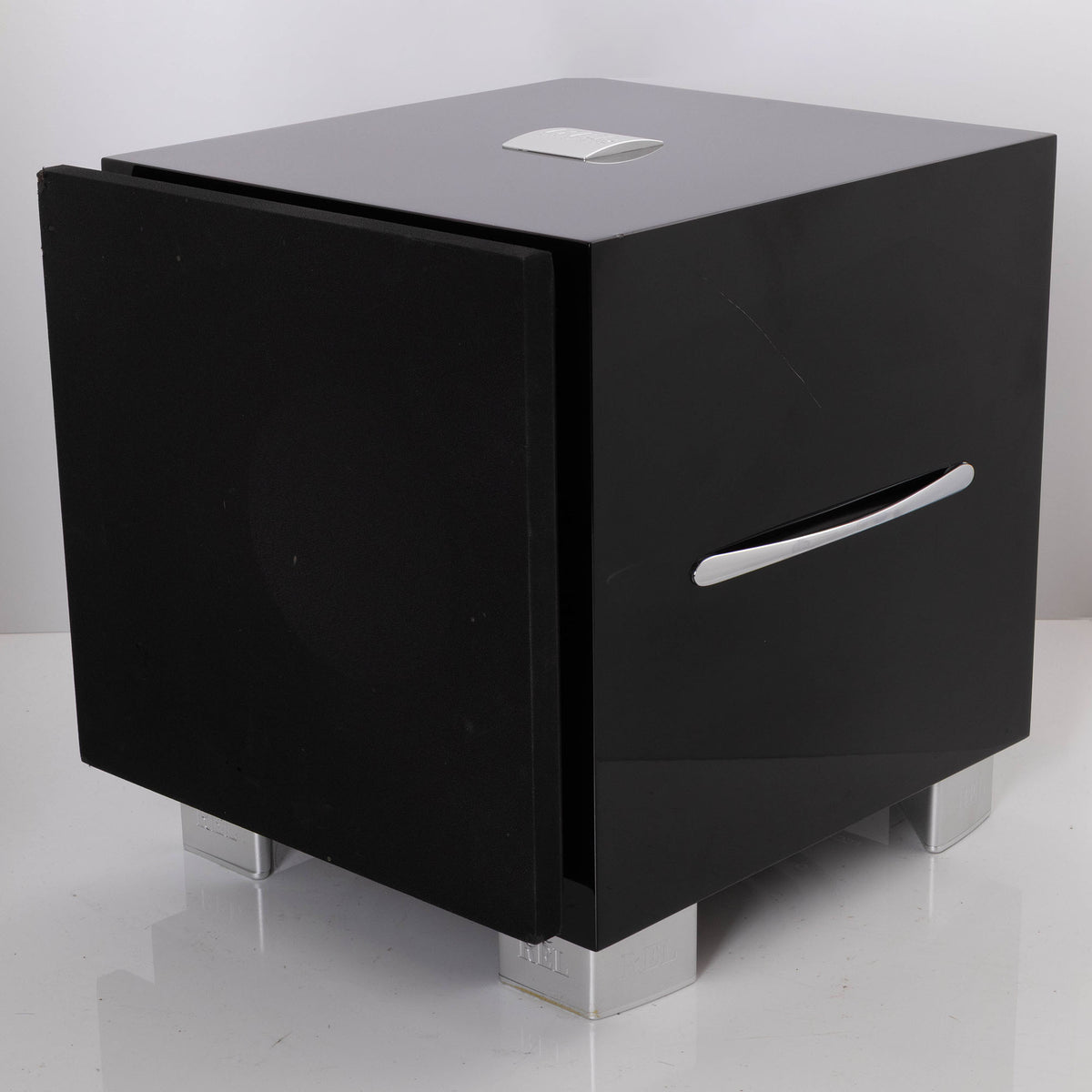 REL S/3 Subwoofer Black Gloss – Used – Front Right View - showing scratch on the side
