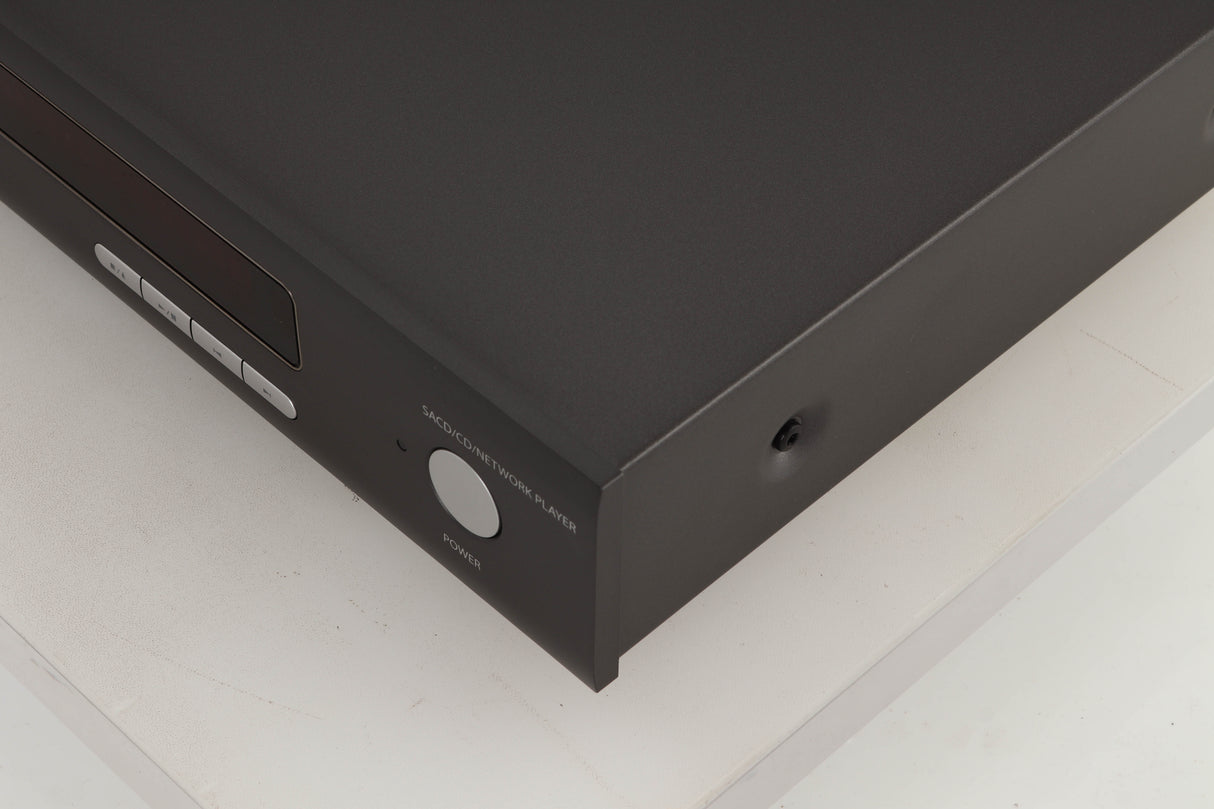 Front right corner view of a used Arcam CD550 CD Player / Streamer