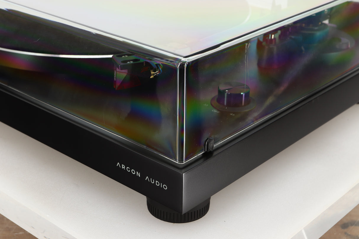 Front right corner of a used Argon TT-3 PLUS Turntable / Ortofon 2M Red Cartridge in a black finish