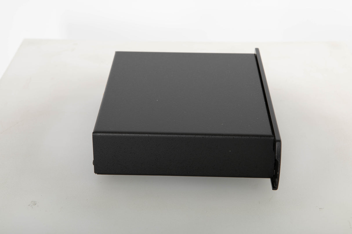 Side view of a used Audio Alchemy Digital Decoding Engine v1.1