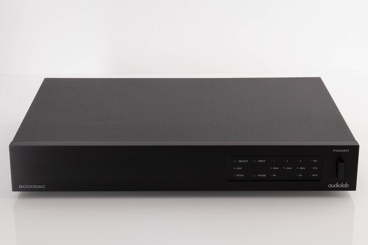 Front view of a used Audiolab 8000DAC Digital Analogue Converter in a Black finish