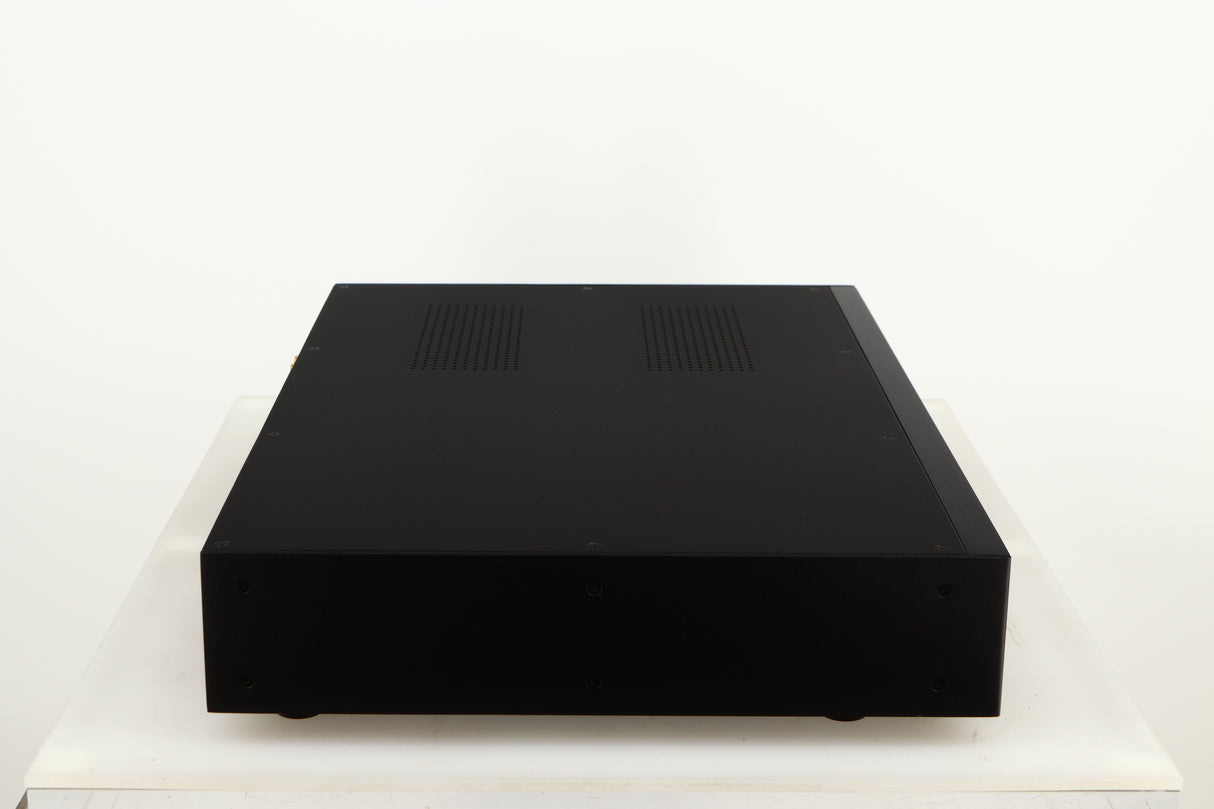 Left side view of a used Audiolab 8200CDQ CD Player in a black finish