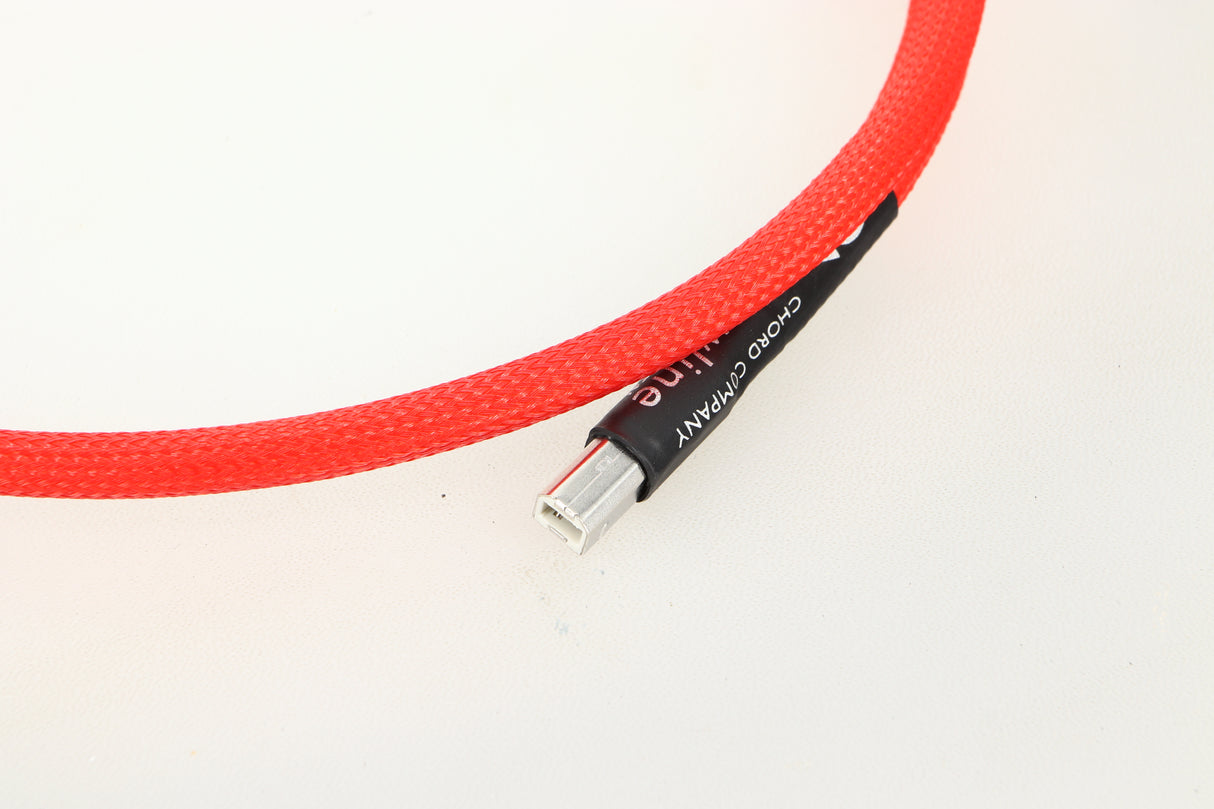 Close up of a used Chord Shawline USB Cable 1.0m in red showing connector