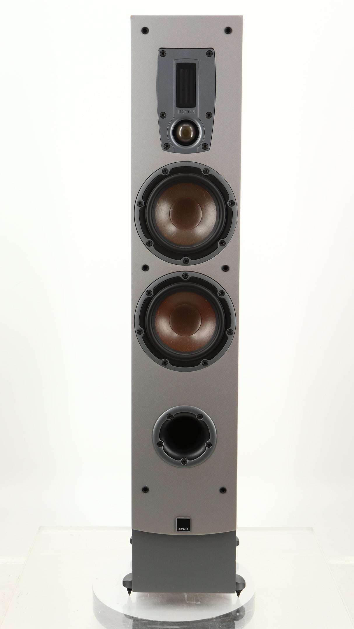 Front view of a used Dali Ikon 5 Floorstanding Speaker in an oak finish