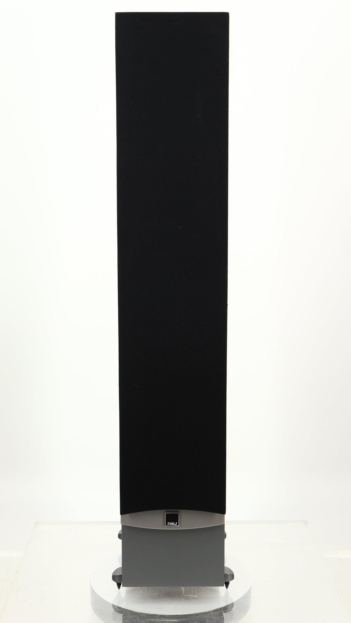 Front view of a used Dali Ikon 5 Floorstanding Speaker in an oak finish showing grille