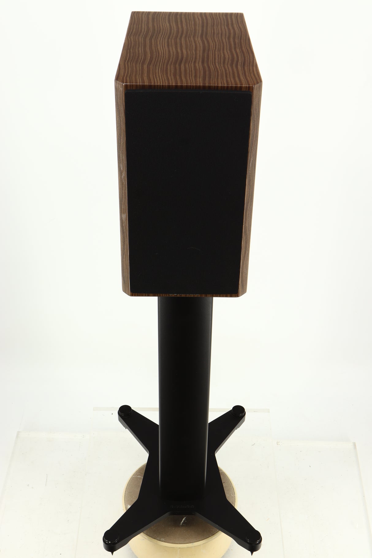 Top view of a used Dynaudio Special 40 Standmount Speaker in Ebony Vine finish
