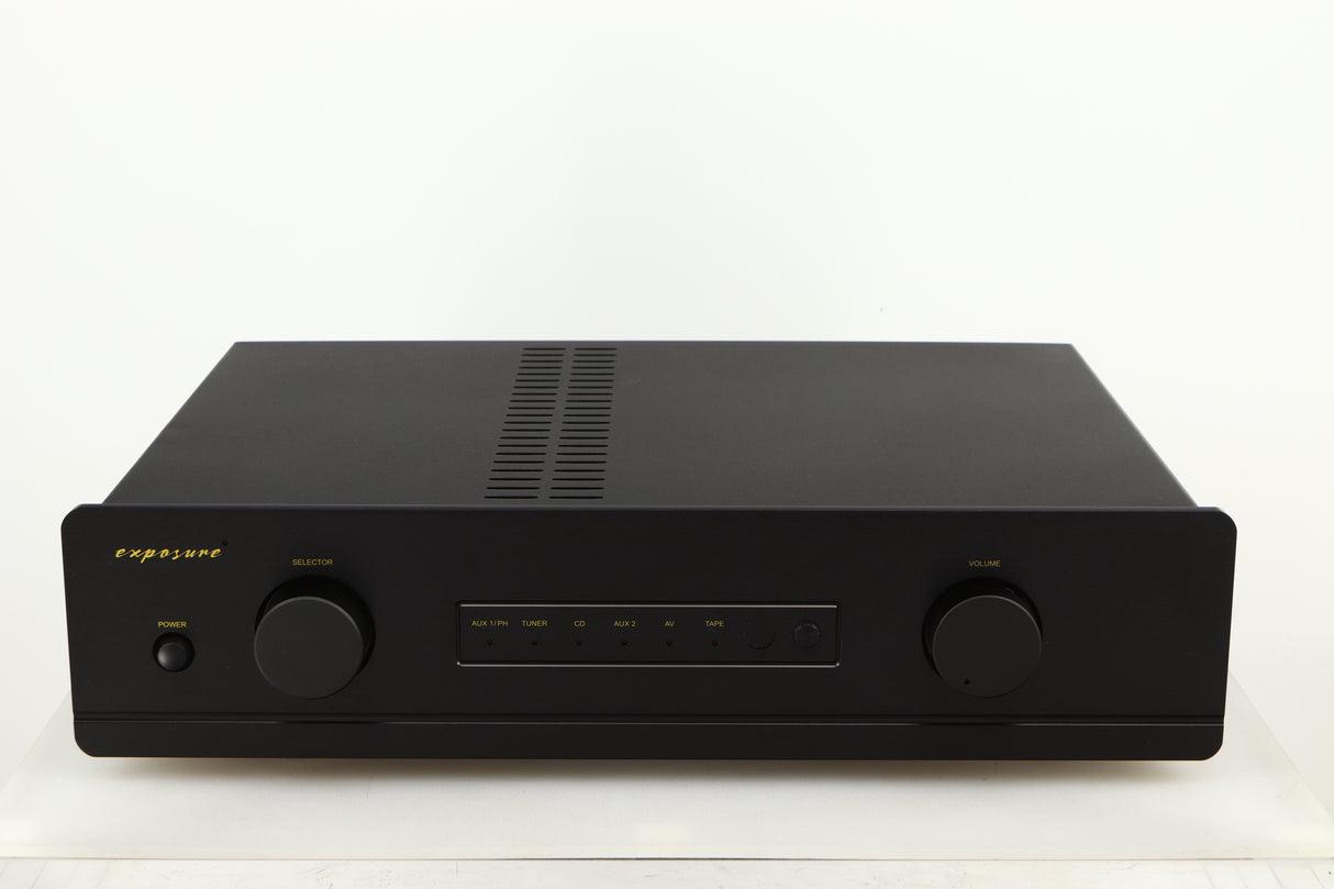Front view of a used Exposure 3510 Integrated Amplifier in a black finish
