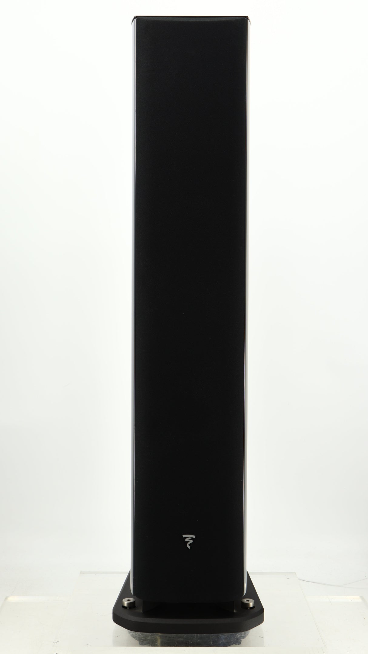 Front view of a used Focal Aria 936 K2 Floorstanding Speaker in a ash grey finish showing Grille