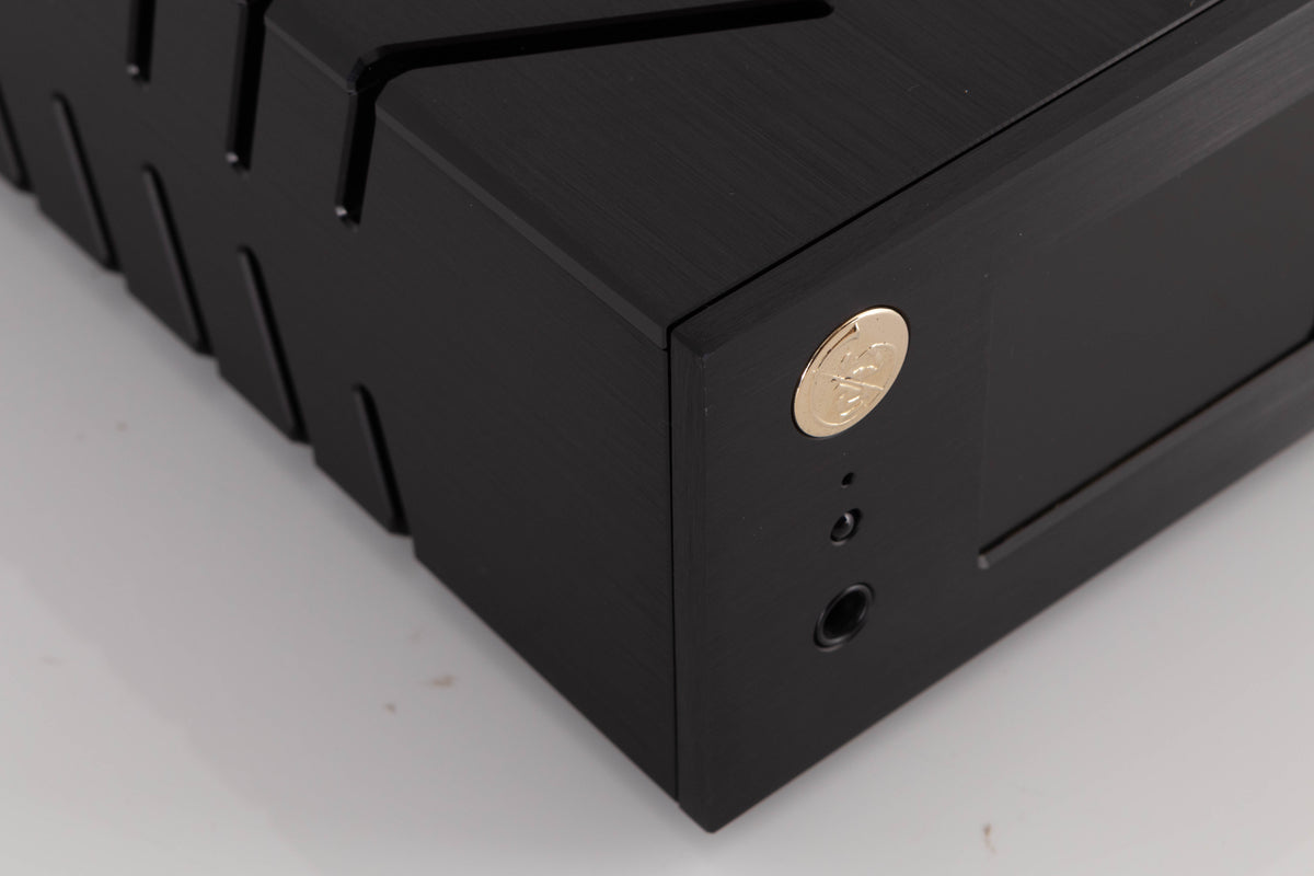 Front left corner of a used Goldnote DS-10 Evo Streaming Digital Analogue Converter in a Black finish