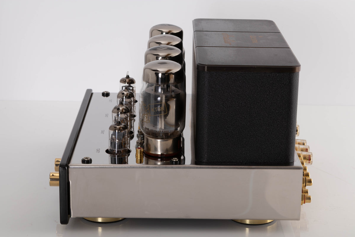 Side view of a used Icon Audio Stereo 40i Integrated Valve Amplifier
