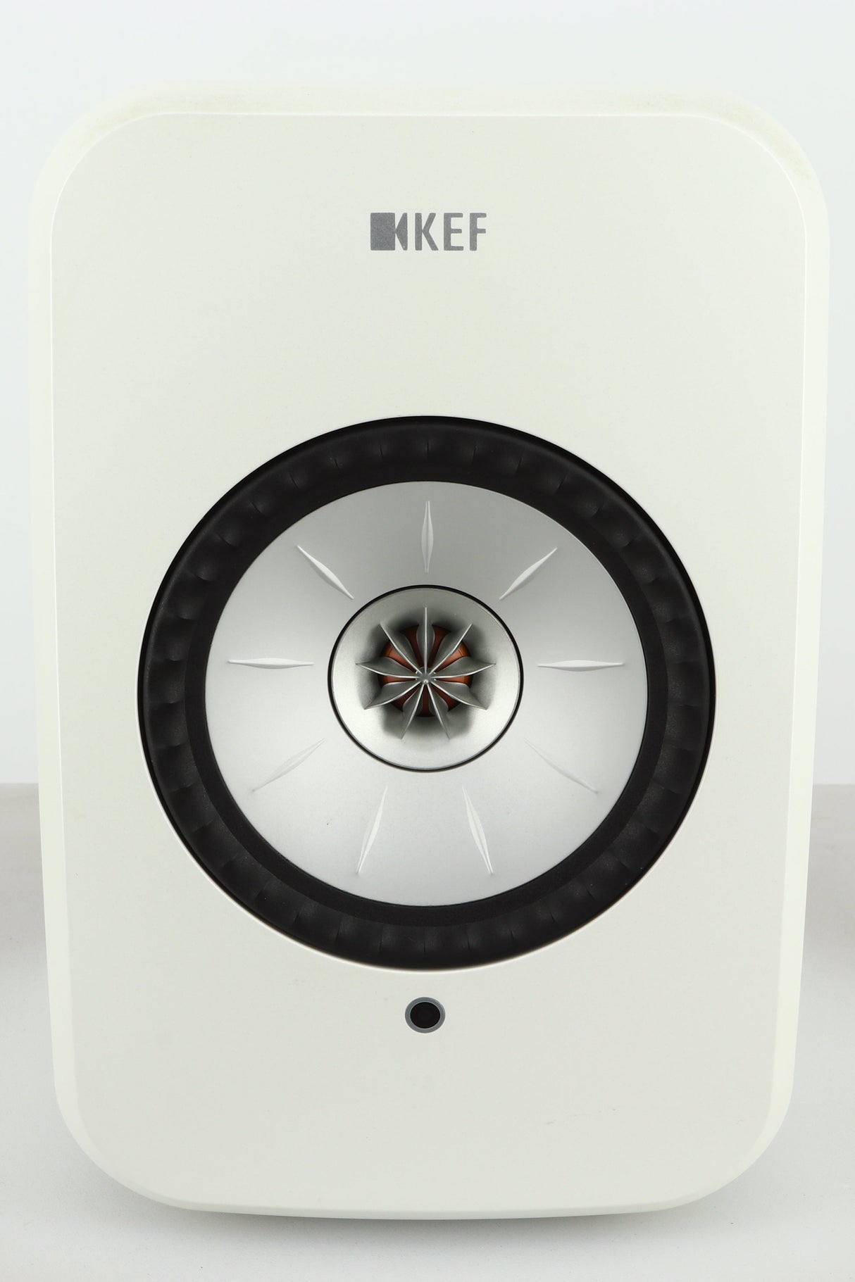 Close up of a KEF LSX Standmount Speaker showing it up close