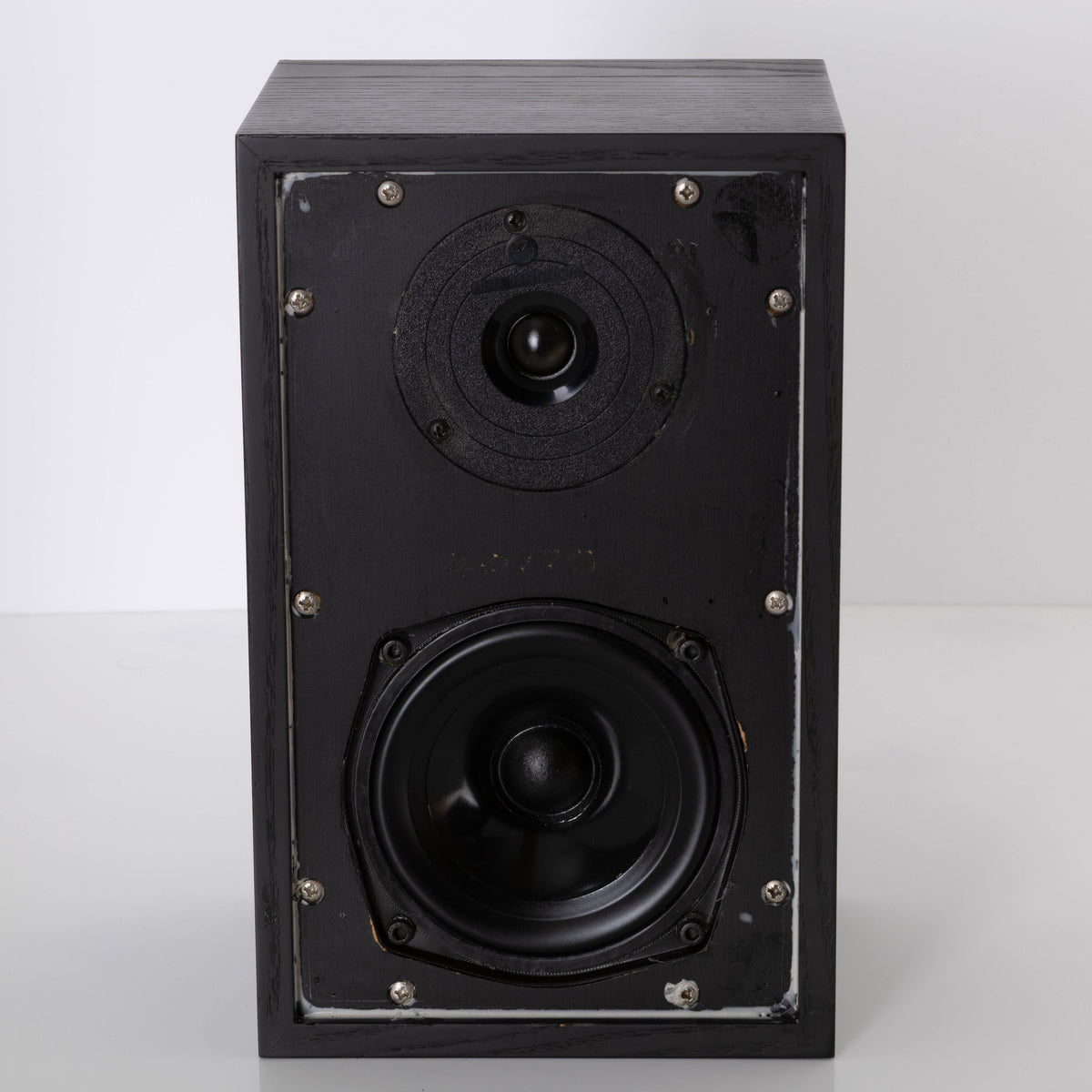 Linn Kan Standmount Speakers - Black