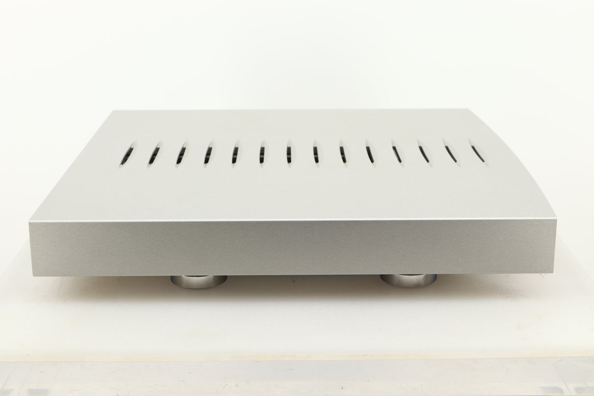 Side view of a used Linn Klimax Solo 500 Power Amplifier with Dynamik Power Supply
