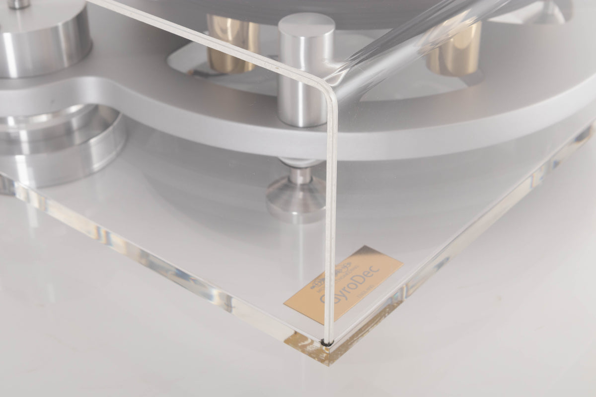 Front left corner of a used Michell Gyrodec Turntable / SME IV Tonearm / Transfiguration Phoenix Cartridge