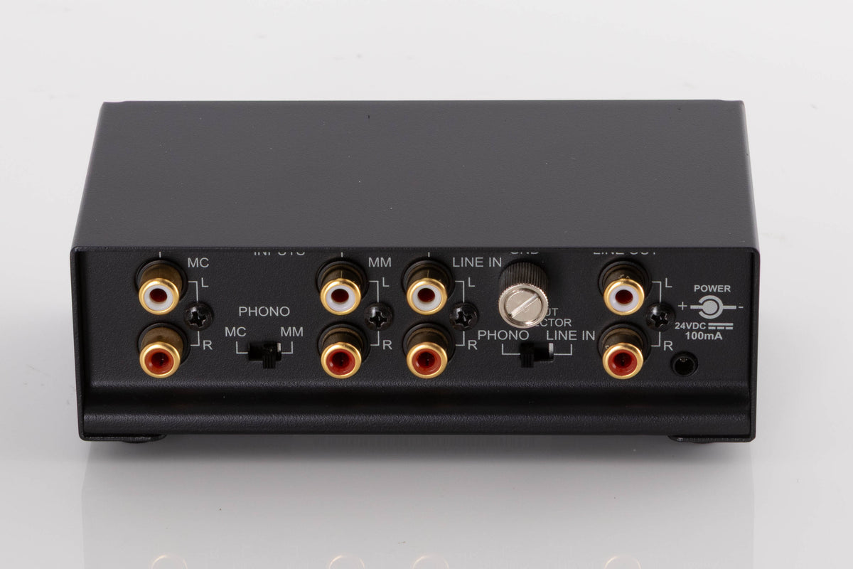 Rear view of a used NAD PP3i Phono / USB Pre Amplifier in a Black finish showing Phono Inputs and Power Input