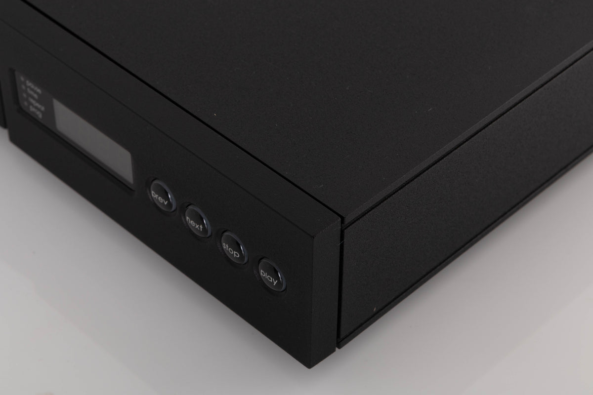 Front right corner of a used Naim CD5si CD Player in a Black finish