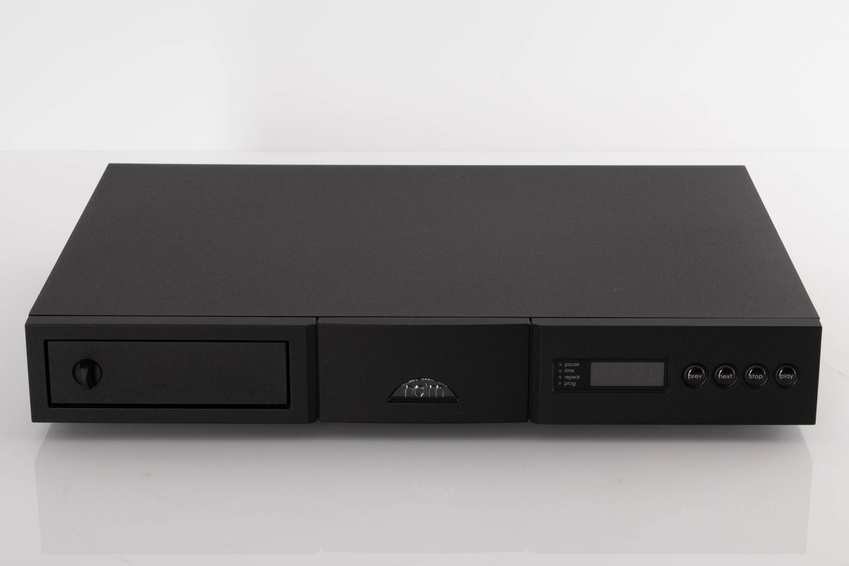 Front view of a used Naim CD5si CD Player in a Black finish