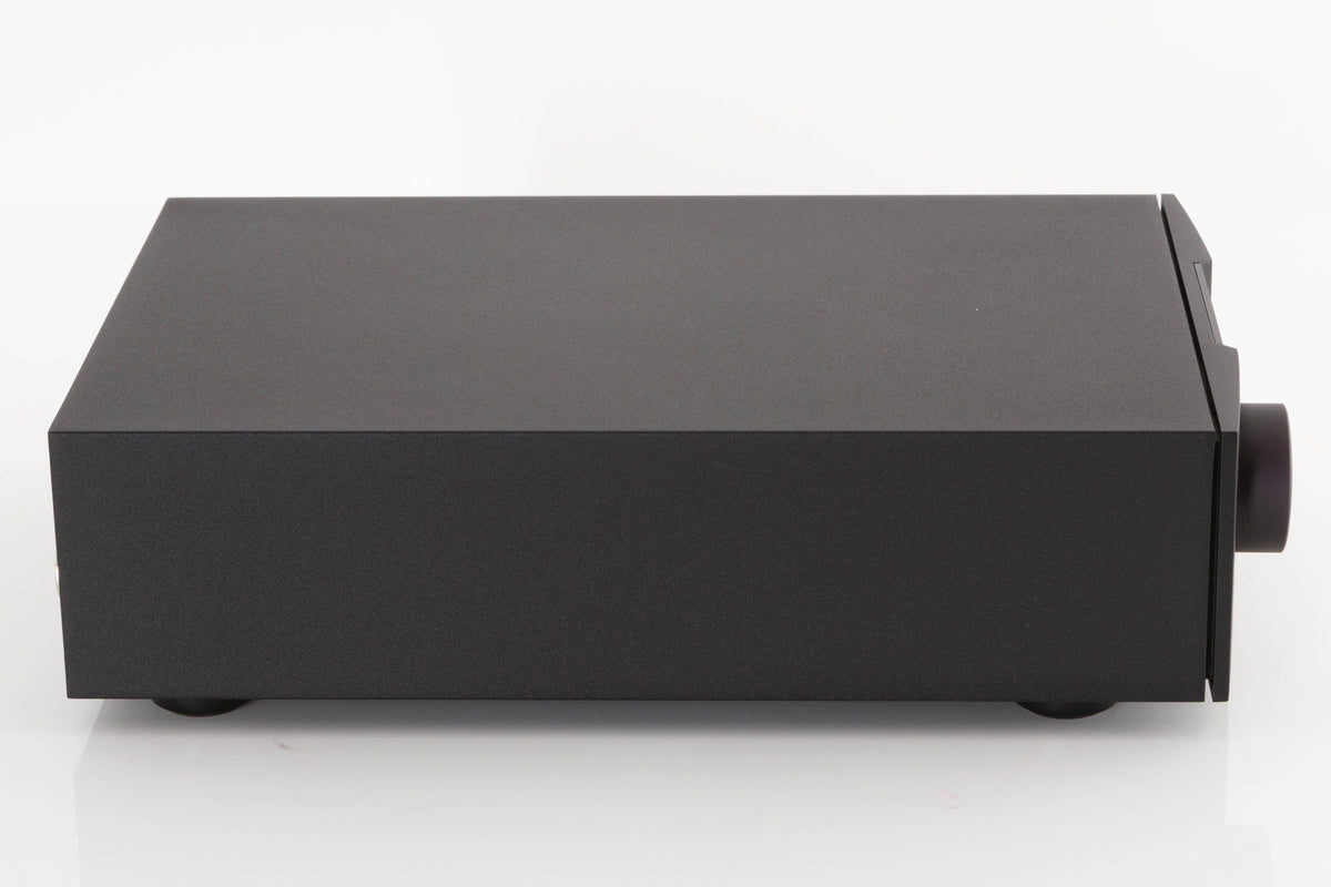 Left side view of a used Naim DAC V-1 Digital Analogue Converter in a Black finish