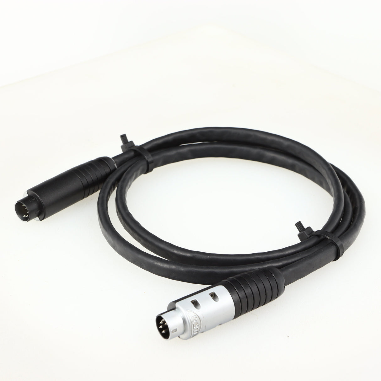 Front right angle of a used Naim Hi-Line DIN-DIN 1.2m Interconnect Cable