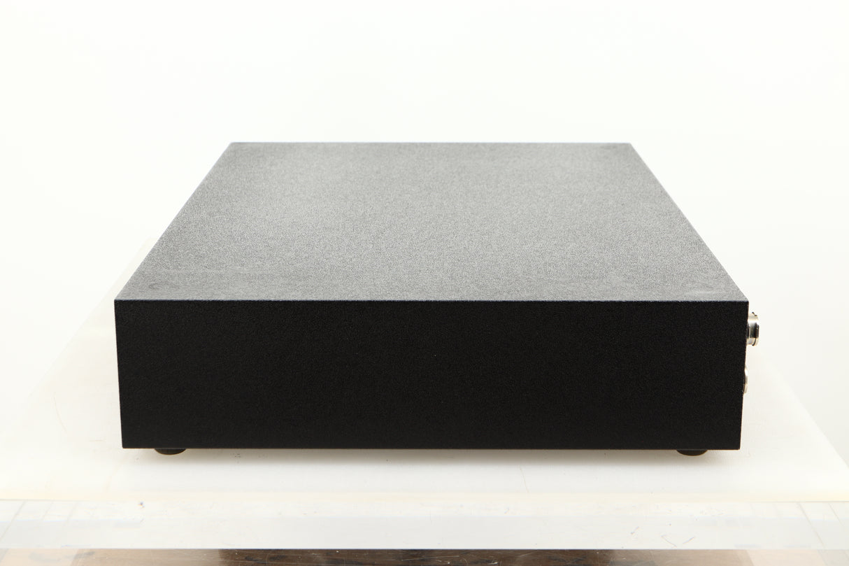Side view of a used Naim NAC82 Pre Amplifier and NAPSC Power Supply