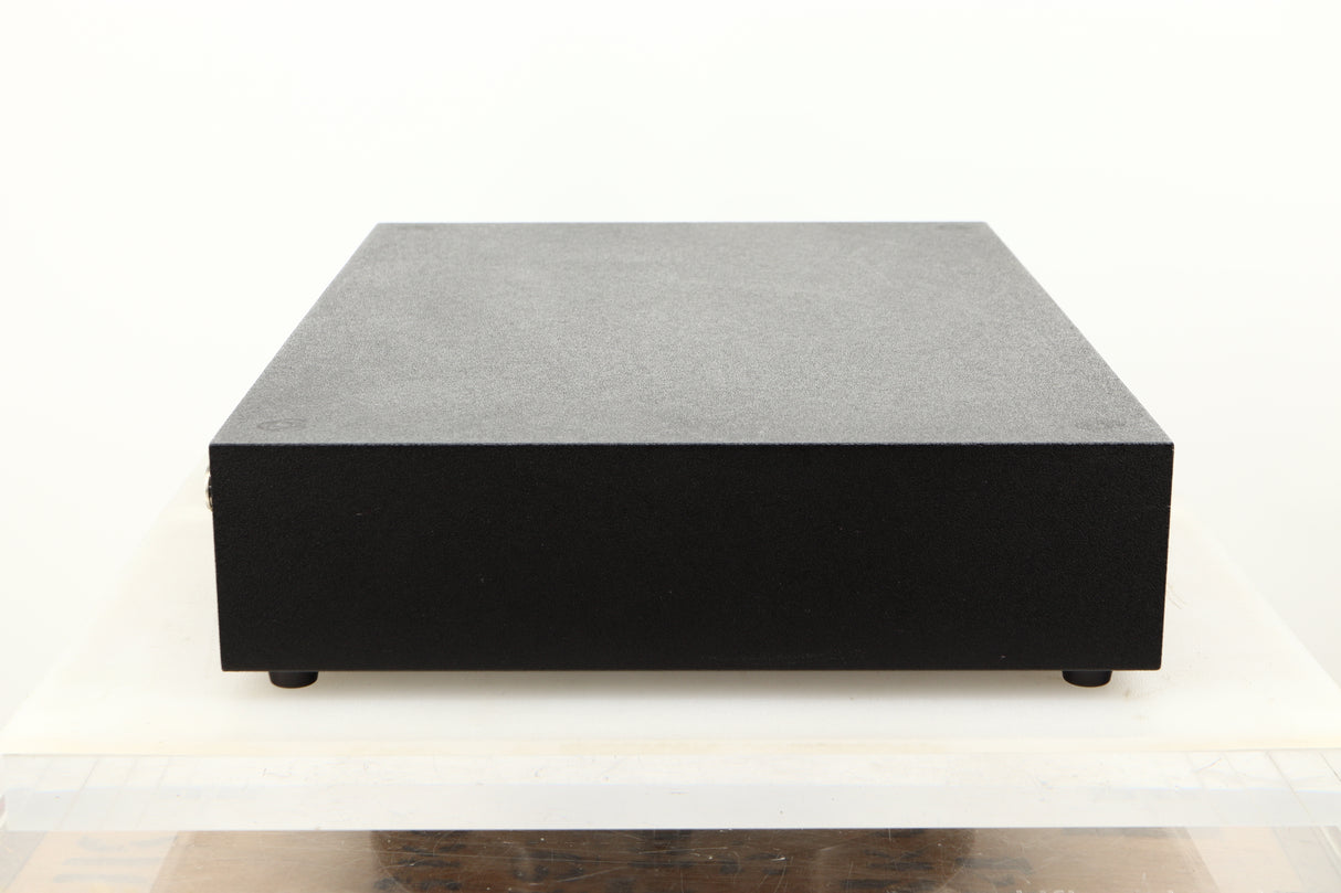 Side view of a used Naim NACDX CD Player