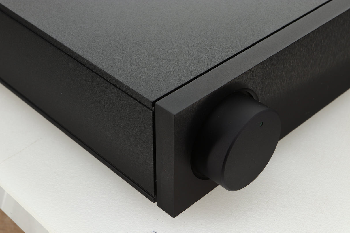 Front left corner view of a used Naim Nait XS-2 Integrated Amplifier