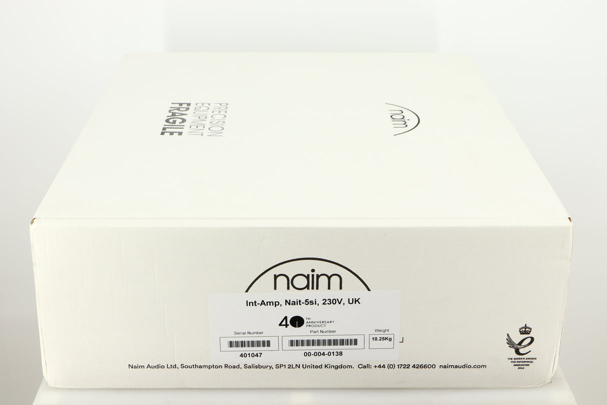 Box for a used Naim Nait 5si Integrated Amplifier in a black finish