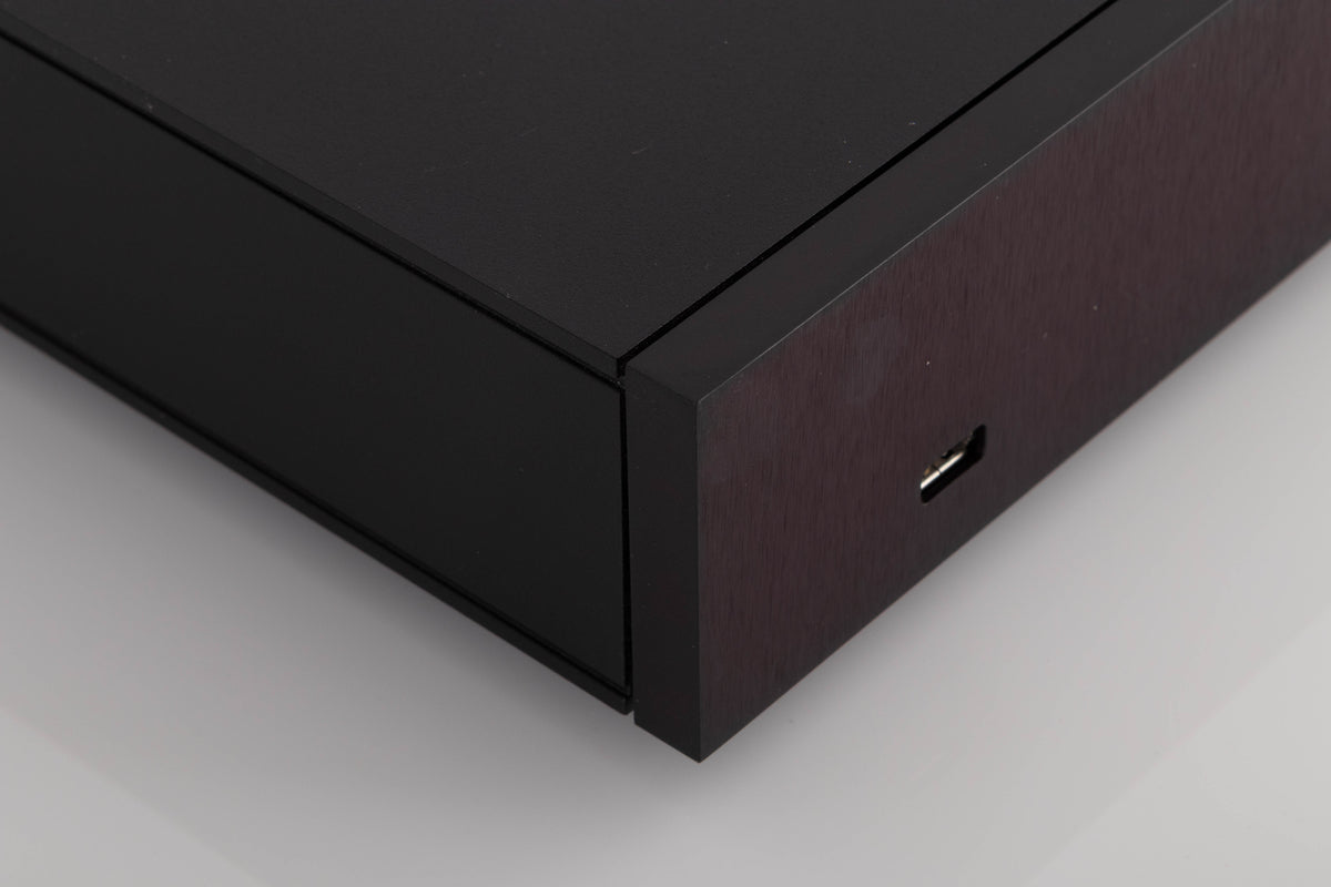 Front left corner view of a used Naim ND5XS Streamer