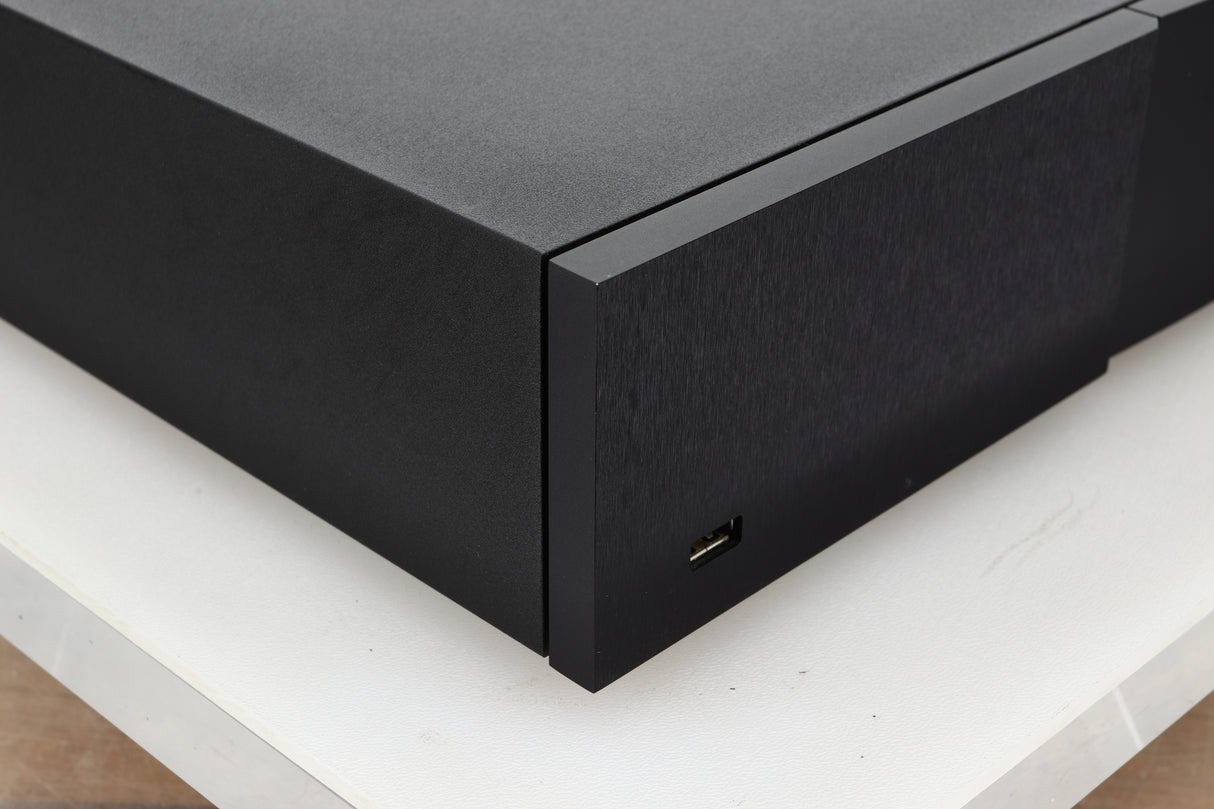 Front left corner view of a used Naim NDX2 Streamer