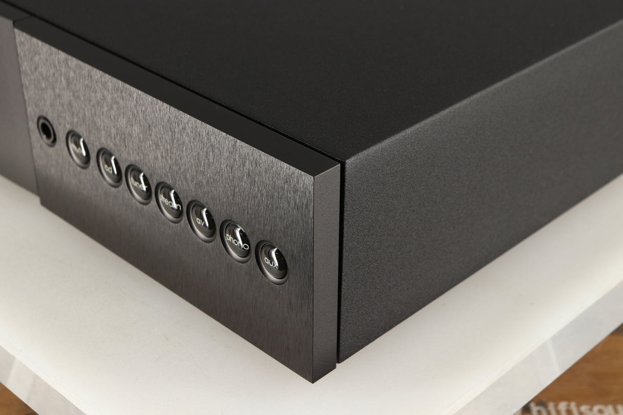 Front right corner of a used Naim Supernait 3 Integrated Amplifier in a black finish
