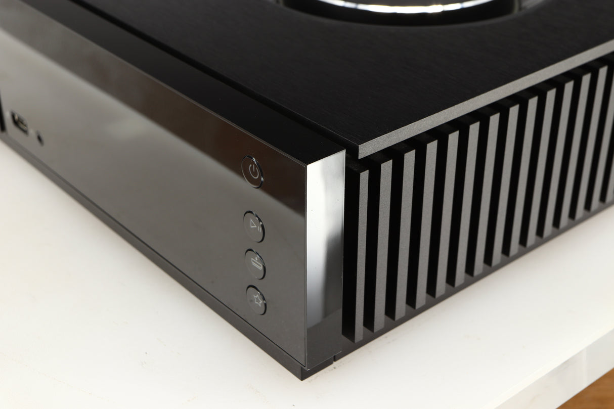 Front right corner of a used Naim Uniti Star Streaming System in a black finish