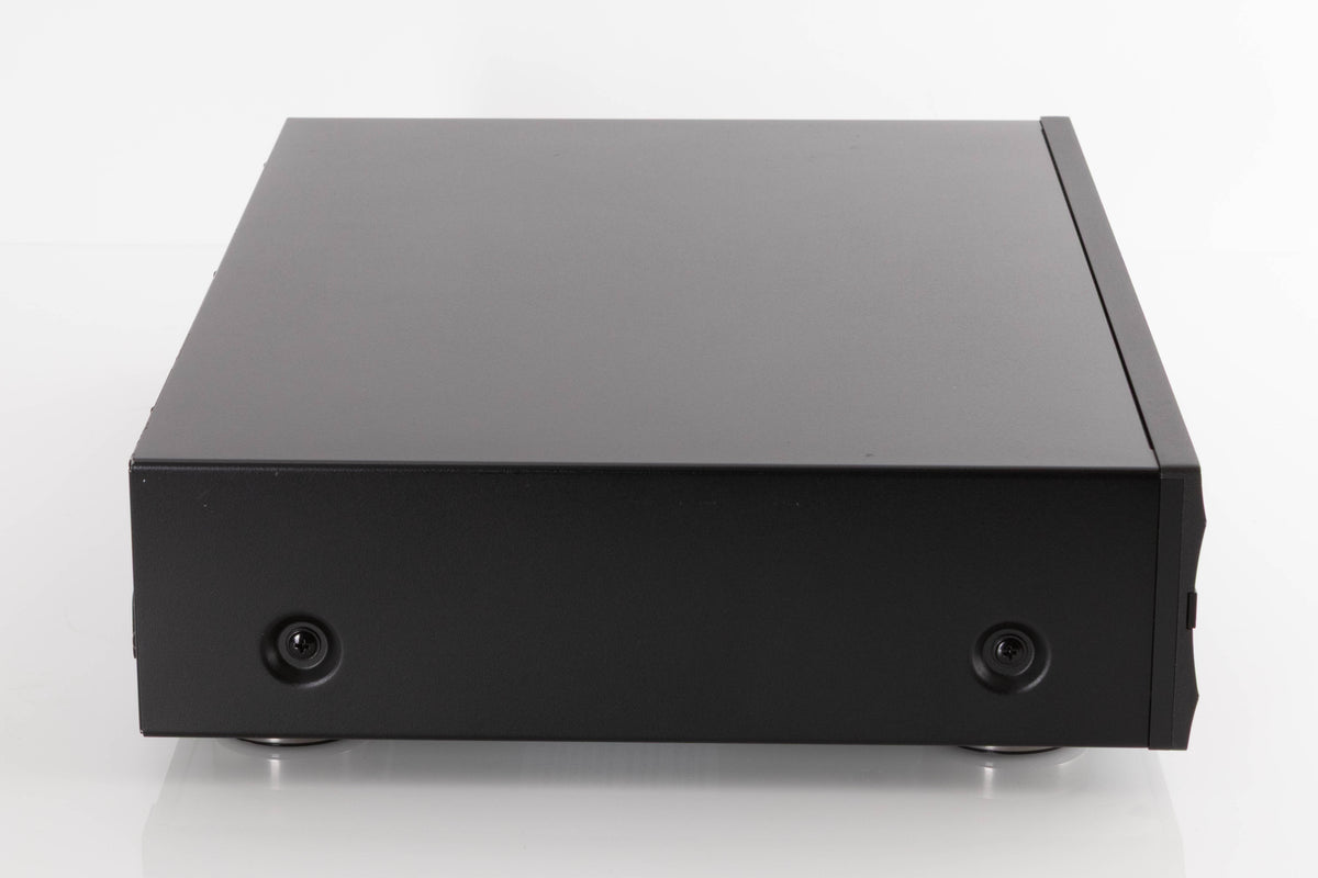 Left side view of a used Oppo BDP-95EU Blu-Ray Player in a Black finish