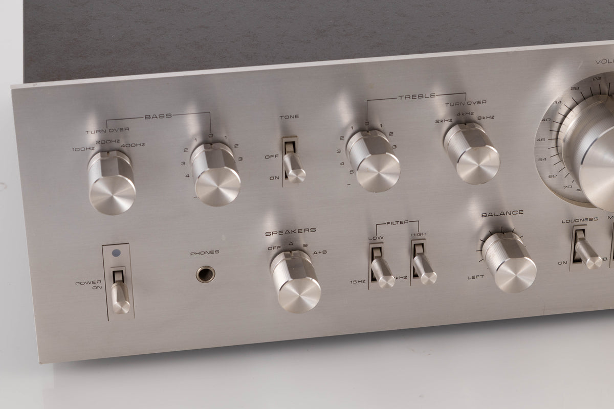 Close up view of a used Pioneer SA-8500 II Integrated Amplifier