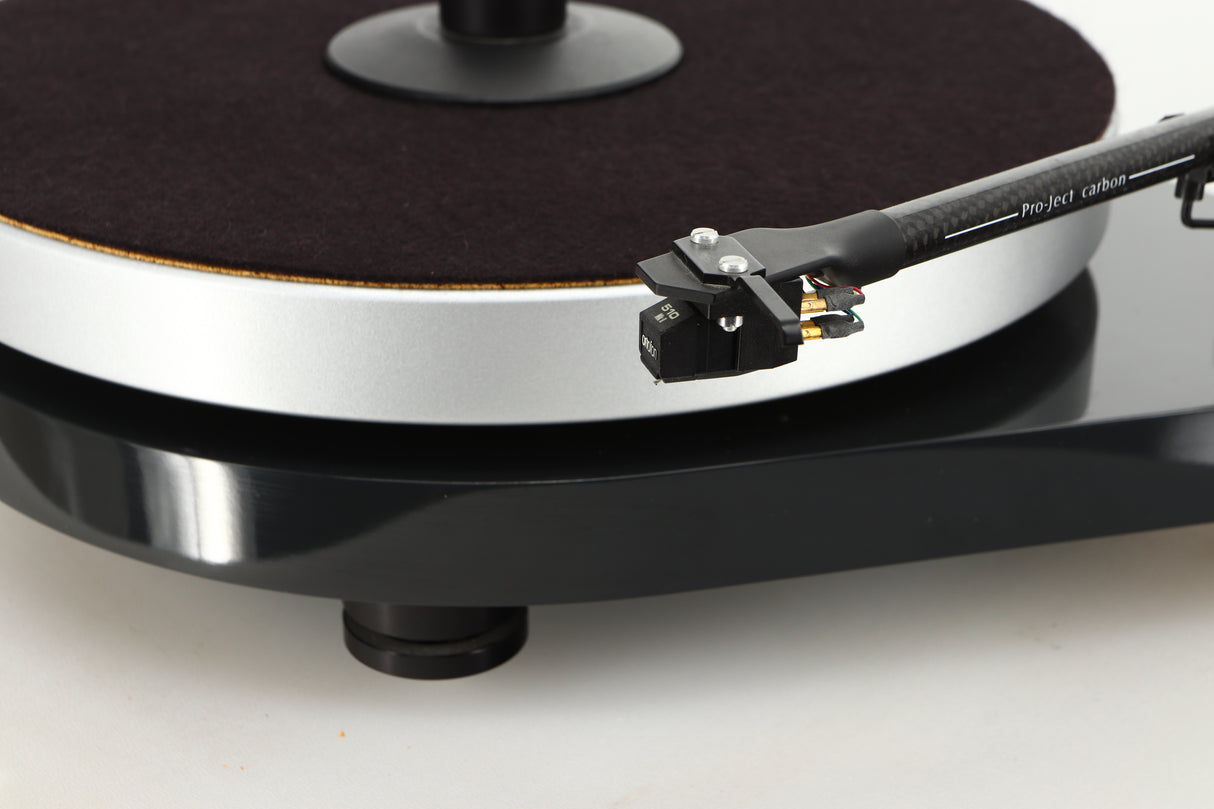 Front right corner view of a used Pro-Ject RPM5 Turntable in Black finish with Ortofon 510 MkII Cartridge