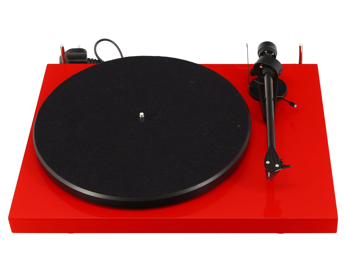 Project Debut Carbon Turntable - Red