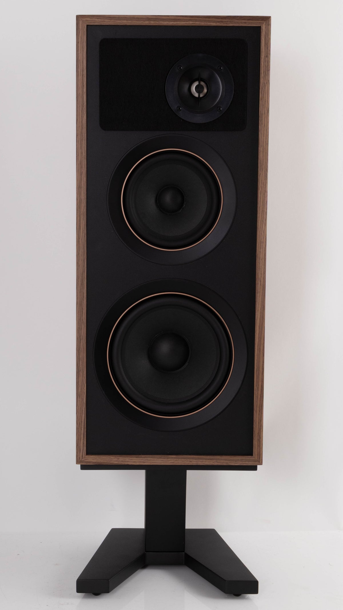 Front view of a used PSB Passif-50 Anniversary Edition Standmount Speaker in a Walnut finish