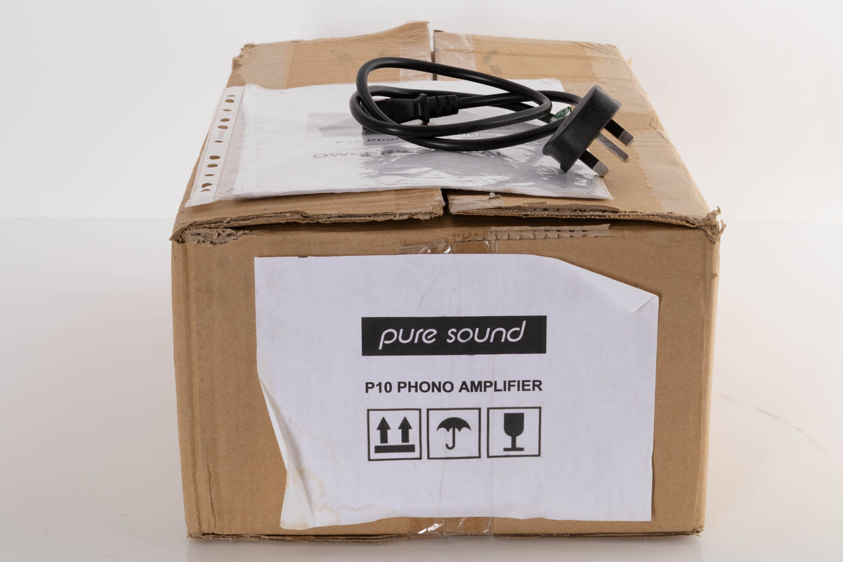 Box of a used Puresound P-10 Phonostage with mains cable