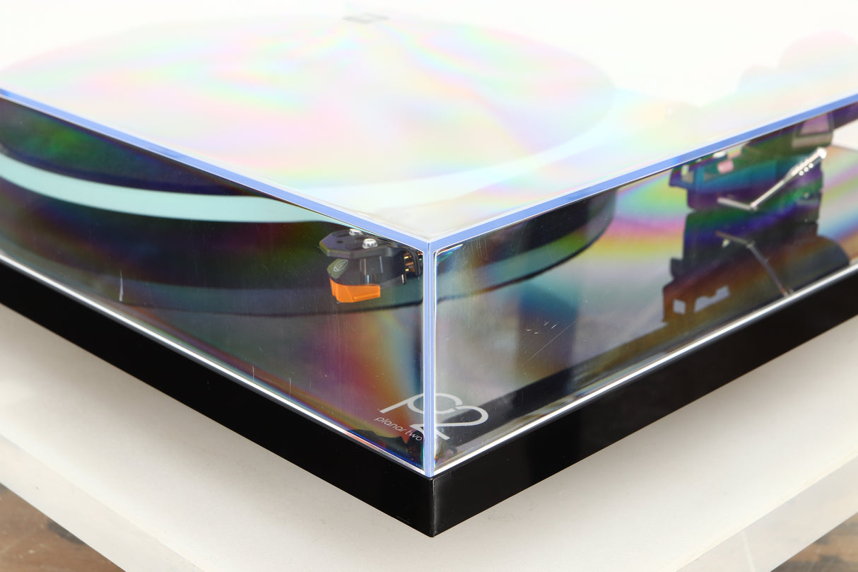 Front right corner of a used Rega Planar 2 Turntable / AT-VM95EN Cartridge in a black finish