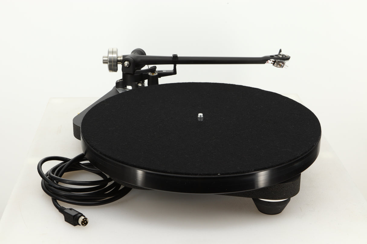 Side view of a used Rega Planar 8 Turntable with Apheta 3 MC Cartridge in Black finish