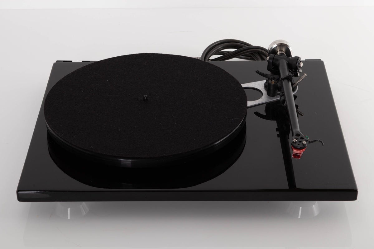 Top view of a used Rega RP6 Turntable in Black with Dynavector DV-10 X5 Cartridge