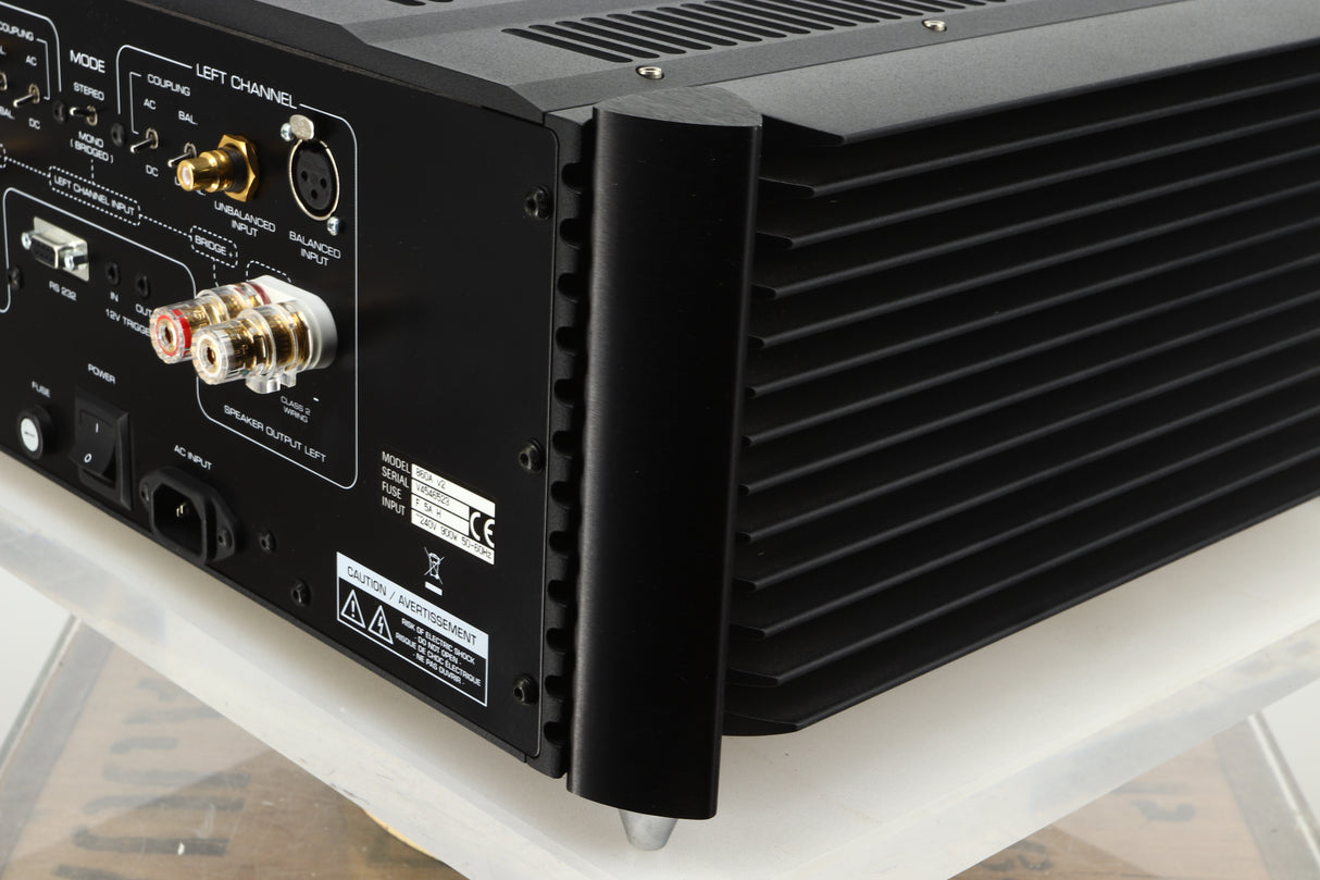 Back right corner view of a used Simaudio Moon 860A V2 Power Amplifier in black finish