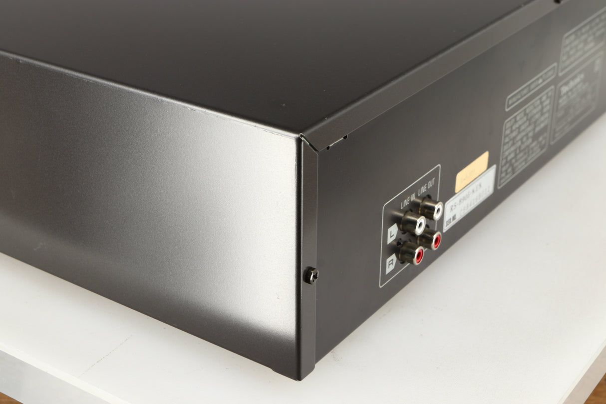 Rear right corner of a used Technics RS-B905 Cassette Deck