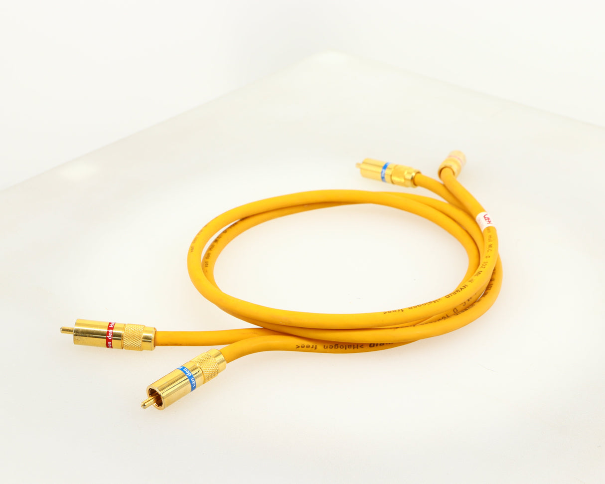 Rear right angle of a used Van Den Hul D-102 MKIII Interconnect 0.8m Cable in a yellow finish